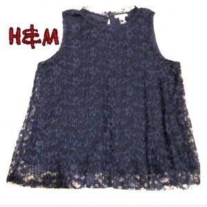 NWT navy blue blouse w/ lace H&M Size: medium